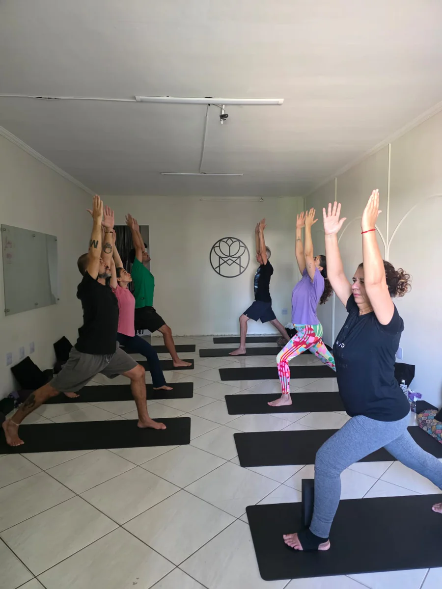 Aula de Vinyasa Yoga no Espaço Amar